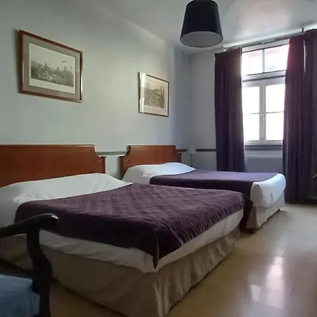 Brit Comtes De Champagne - Centre Historique Szálloda