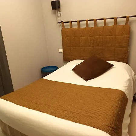 Brit Comtes De Champagne - Centre Historique