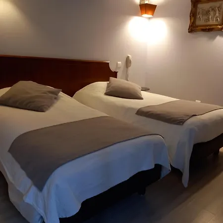 Brit Comtes De Champagne - Centre Historique