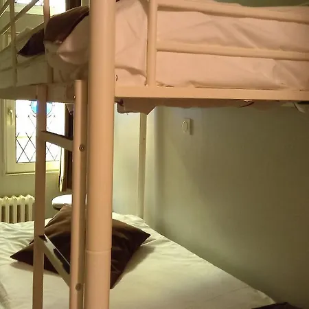 Brit Comtes De Champagne - Centre Historique Szálloda 2*