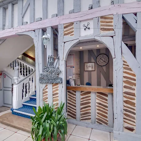 Brit Comtes De Champagne - Centre Historique 2* Troyes