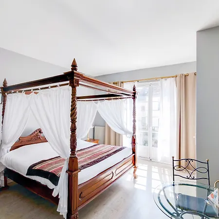 Brit Comtes De Champagne - Centre Historique Szálloda