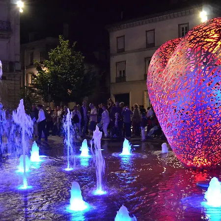 Szálloda Brit Comtes De Champagne - Centre Historique 2*