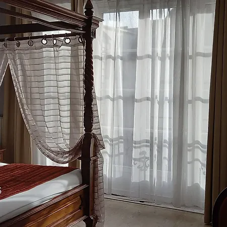 Brit Comtes De Champagne - Centre Historique 2* Troyes