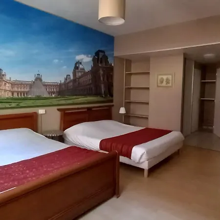 Brit Comtes De Champagne - Centre Historique Szálloda 2*