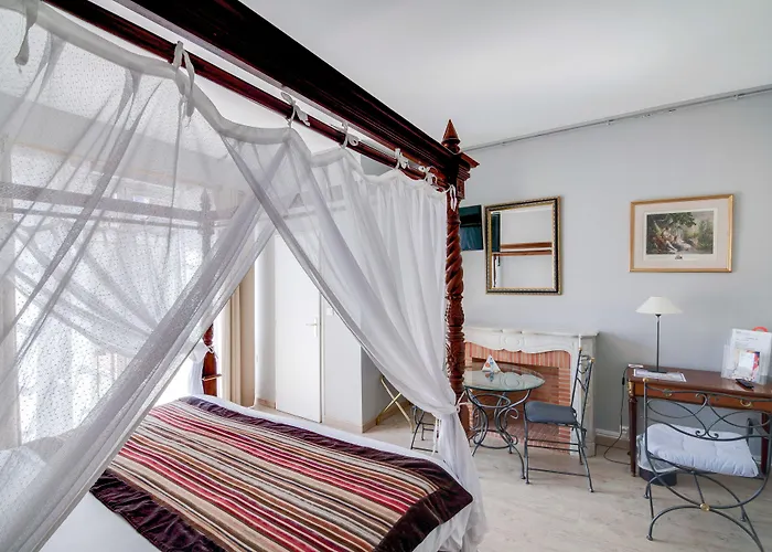 Brit Comtes De Champagne - Centre Historique Troyes