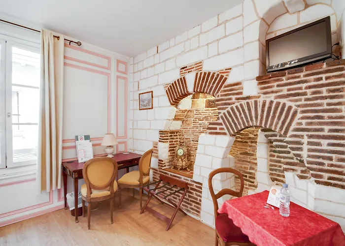 Hotel Brit Comtes De Champagne - Centre Historique