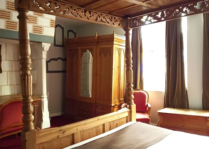 Brit Comtes De Champagne - Centre Historique